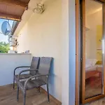 Villa Artist