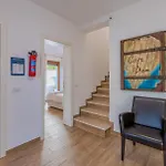 Villa Artist