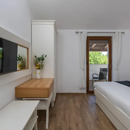 Artist Villa