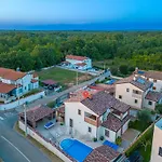 Villa Artist Vrznaveri